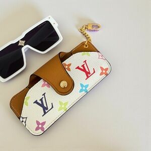 NWOT Copy Copy LV White Monogram Sunglasses and Monogram Sunglass Case/Bag Charm